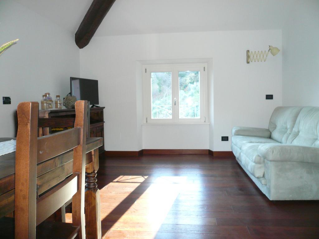 Apartamento Casa Beatrice Oliveto Lario Habitación foto